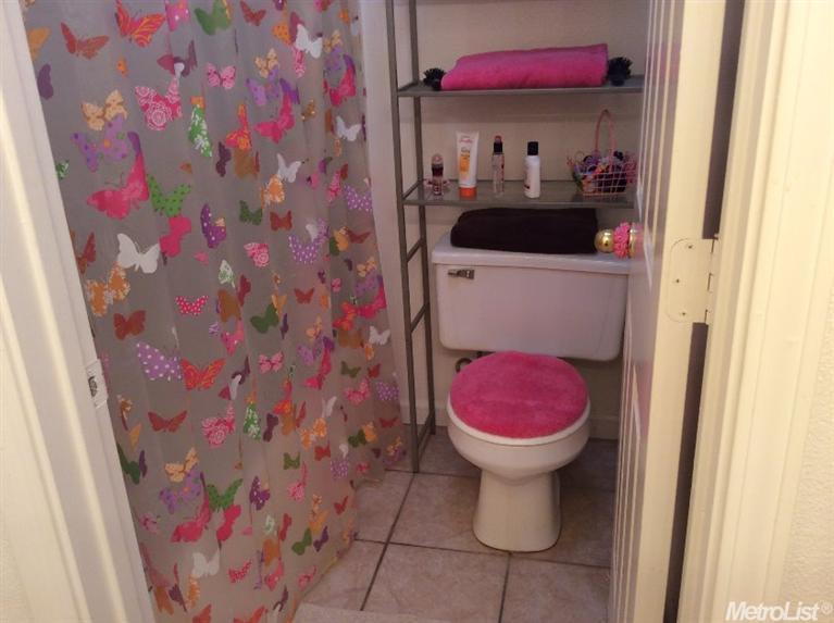 342 Goshawk, Patterson, CA 95363 photo 17