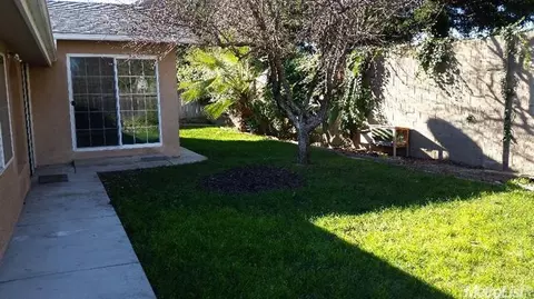 1009 Marklee Way, Modesto, CA 95355 photo 5