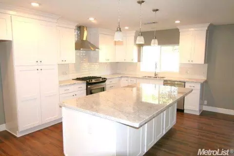 1449 Crawford, Modesto, CA 95357 photo 4