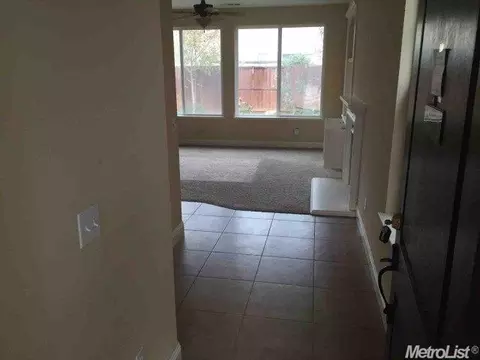 2057 Holt Dr, Lodi, CA 95242 photo 2