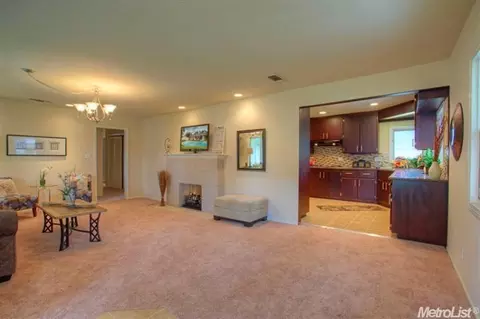 2251 Van Ufford Ln, Carmichael, CA 95608 photo 3