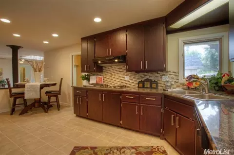 2251 Van Ufford Ln, Carmichael, CA 95608 photo 4