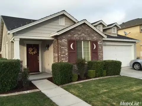 1651 E Springer Dr, Turlock, CA 95382 photo 2