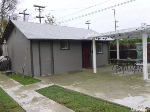 904 Hawthorne Ave, Modesto, CA 95350 photo 13