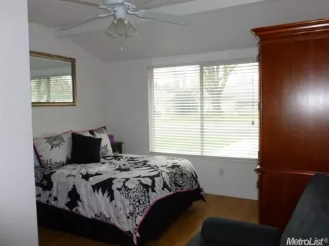 904 Hawthorne Ave, Modesto, CA 95350 photo 8