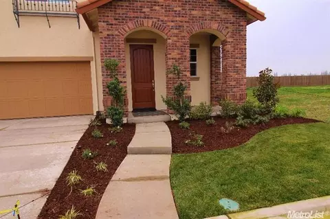 1472 Field Dr, Turlock, CA 95380 photo 1