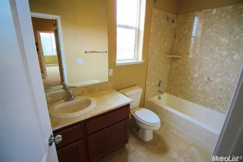 1472 Field Dr, Turlock, CA 95380 photo 14