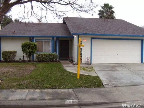 554 Traina Dr, Patterson, CA 95363 photo 1