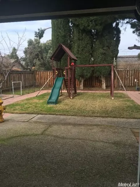 900 Alpine Ave, Manteca, CA 95336 photo 9