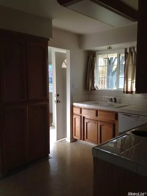 1705 Loughborough Dr, Merced, CA 95348 photo 7