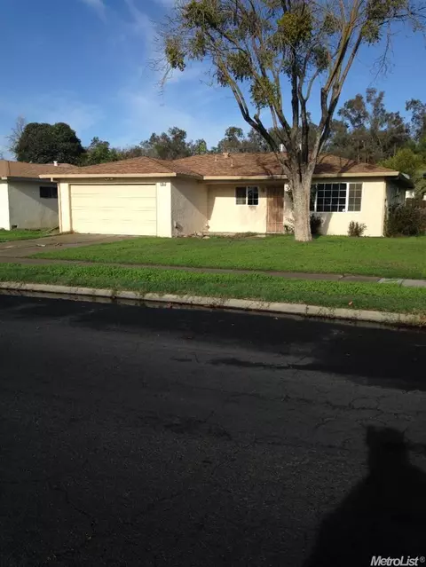 1705 Loughborough Dr, Merced, CA 95348 photo 1