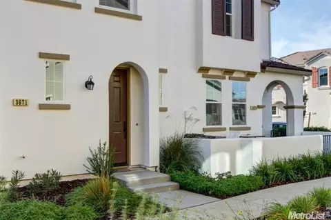 3671 Nido Ter, Davis, CA 95618 photo 2