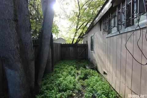 704 S Madison St, Modesto, CA 95351 photo 5