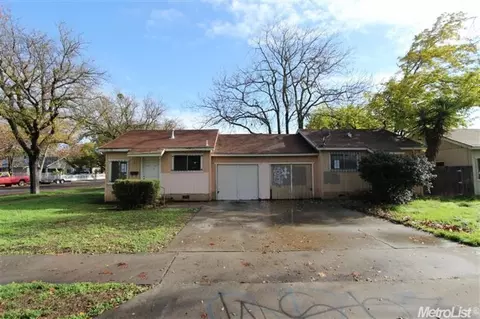 704 S Madison St, Modesto, CA 95351 photo 1