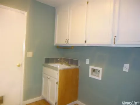 5717 John Richard Ct, Carmichael, CA 95608 photo 11