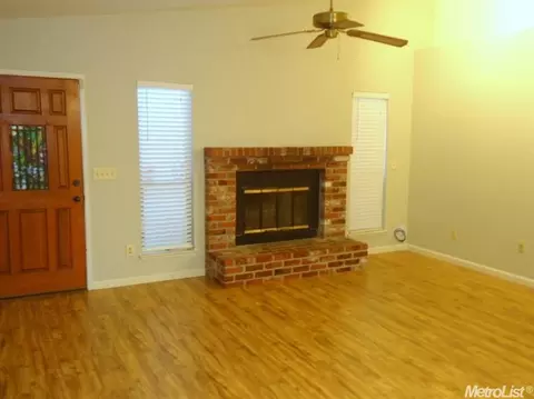 5717 John Richard Ct, Carmichael, CA 95608 photo 4