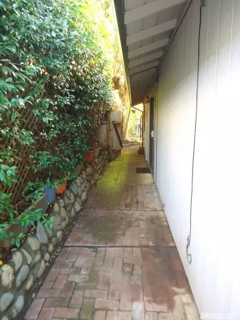 5717 John Richard Ct, Carmichael, CA 95608 photo 22