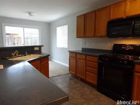 10863 N Ivoryton Way, Mather, CA 95655 photo 5