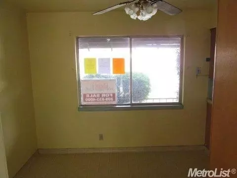 1122 W 10th St, Merced, CA 95341 photo 3