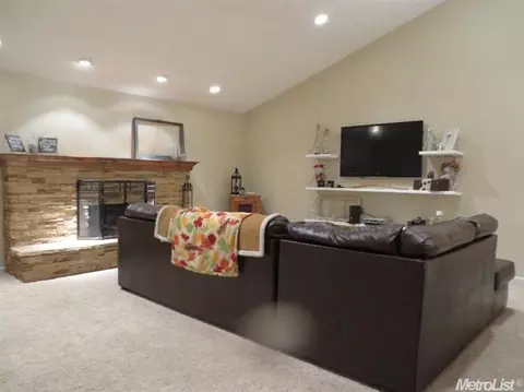 2300 Lavon Ln, Ceres, CA 95307 photo 3