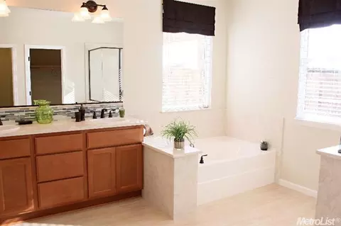 4913 Webber Ct, Merced, CA 95348 photo 5