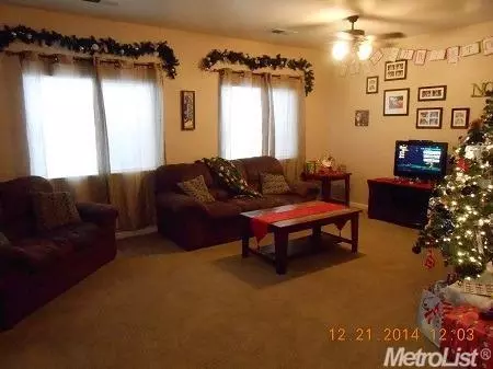 365 Eagle Dr, Ione, CA 95640 photo 2