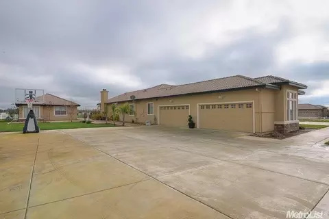 9361 Stablegate Rd, Wilton, CA 95693 photo 5