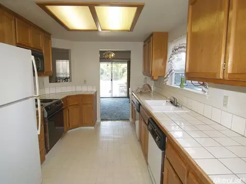 3412 Poppypatch Dr, Modesto, CA 95354 photo 7