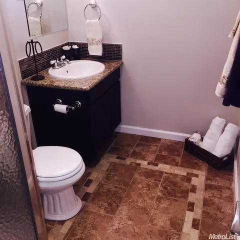 28 E Wallis Ave, Gustine, CA 95322 photo 16