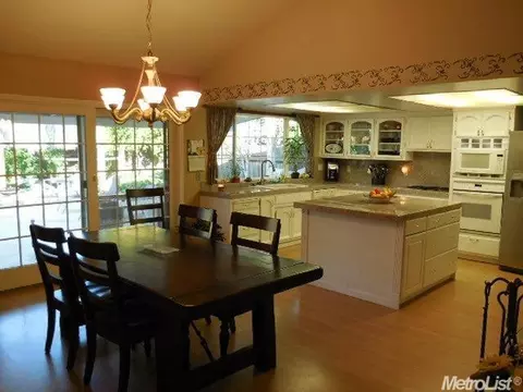 2605 Pinot Ln, Modesto, CA 95356 photo 5