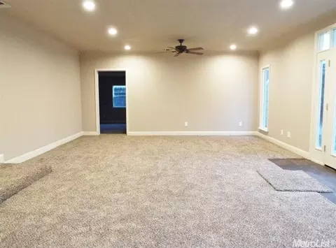 1237 Sycamore Ave, Modesto, CA 95350 photo 12