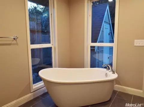 1237 Sycamore Ave, Modesto, CA 95350 photo 22