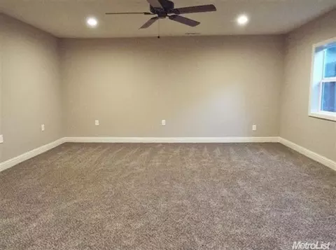 1237 Sycamore Ave, Modesto, CA 95350 photo 18