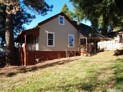 216 Harper, Grass Valley, CA 95945 photo 2