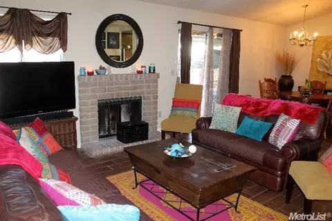 411 W Central Ave, Tracy, CA 95376 photo 2