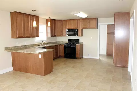 138 Center St, Jackson, CA 95642 photo 3