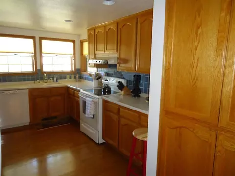 915 Argonaut Dr, Jackson, CA 95642 photo 4