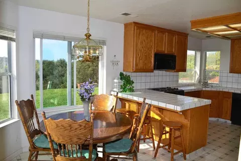 845 Argonaut Dr, Jackson, CA 95642 photo 2