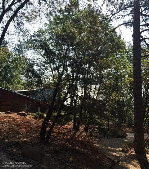 Undisclosed, Grass Valley, CA 95945 photo 17