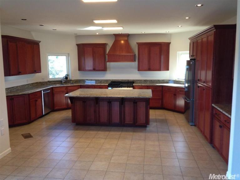 3760 Walnut Dr, Rescue, CA 95672 photo 3