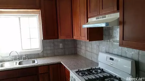 1506 Glenn Ave, Modesto, CA 95358 photo 4