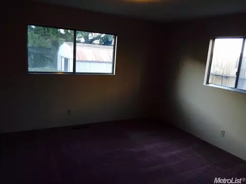 2713 Warwick Ln, Modesto, CA 95350 photo 8