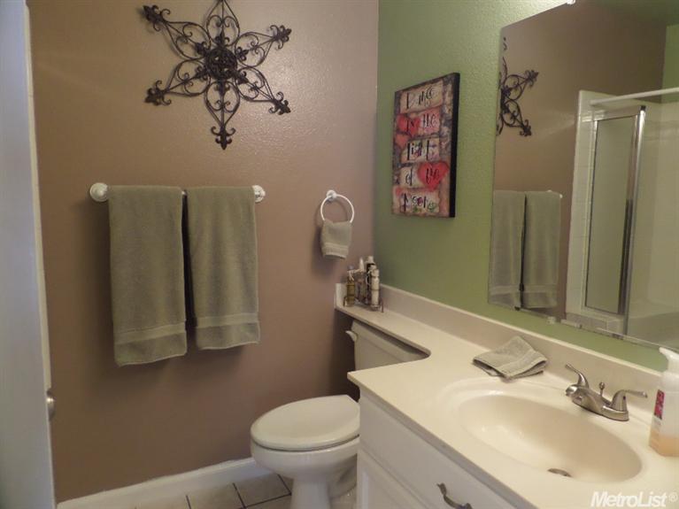 75 Edward Ct, Tracy, CA 95376 photo 8
