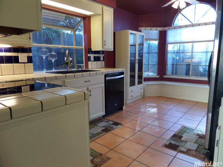 75 Edward Ct, Tracy, CA 95376 photo 5