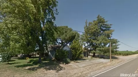 1481 E Acampo Rd, Acampo, CA 95220 photo 2
