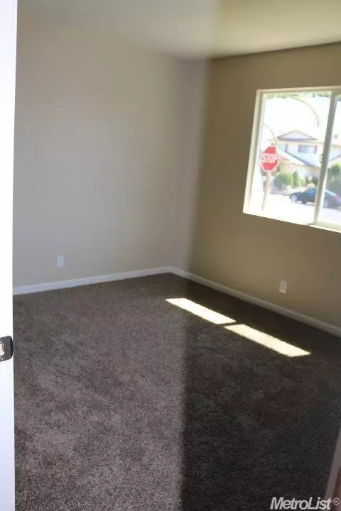 1265 Sprague St, Manteca, CA 95336 photo 8