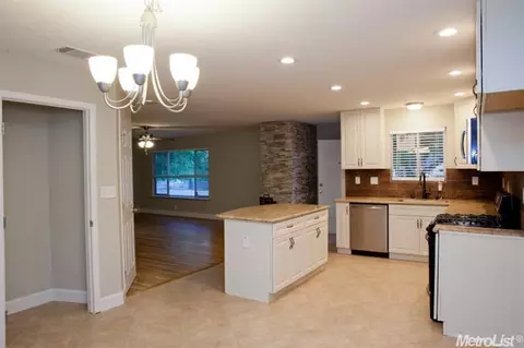 8733 Pershing Ave, Orangevale, CA 95662 photo 8