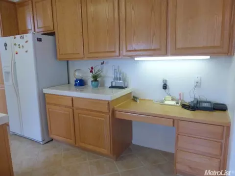 1945 Hunter Dr, Rocklin, CA 95765 photo 8
