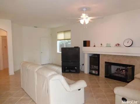 1945 Hunter Dr, Rocklin, CA 95765 photo 10