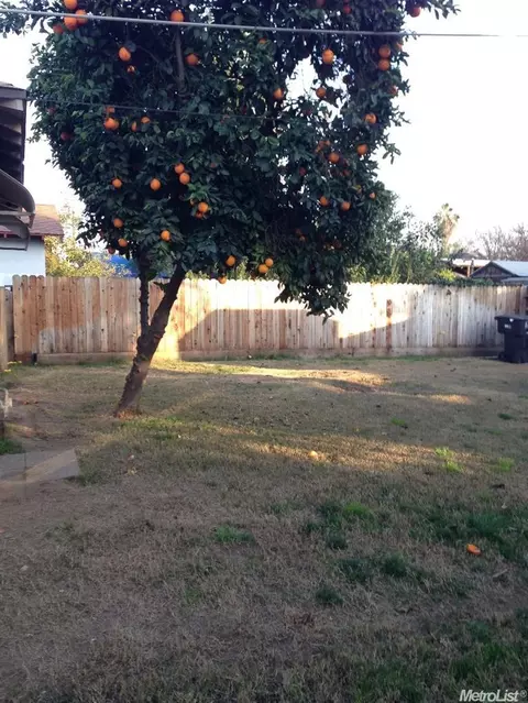 1214 Multnomah Dr, Modesto, CA 95350 photo 22